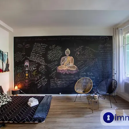 Apartment Charming Studio 