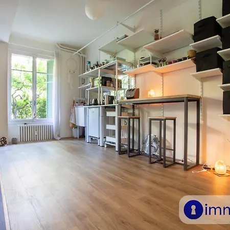 Apartment Charming Studio 